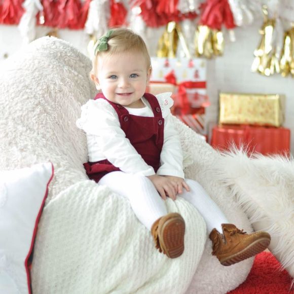 Meet your Posher, Cassie - Picture 2 of 2